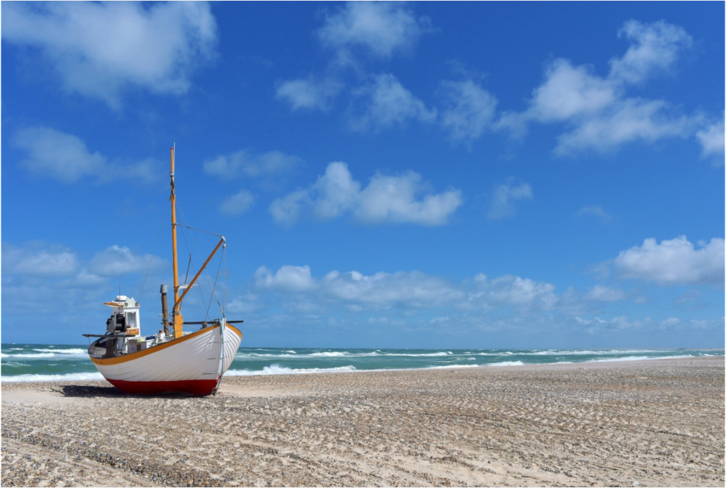 Main image Fishing boat on the beach